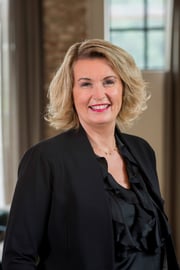 Vera Hobé - Commercieel medewerker