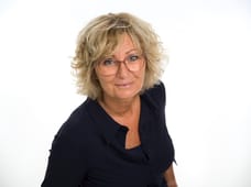Esther van den Beld - Secretaresse