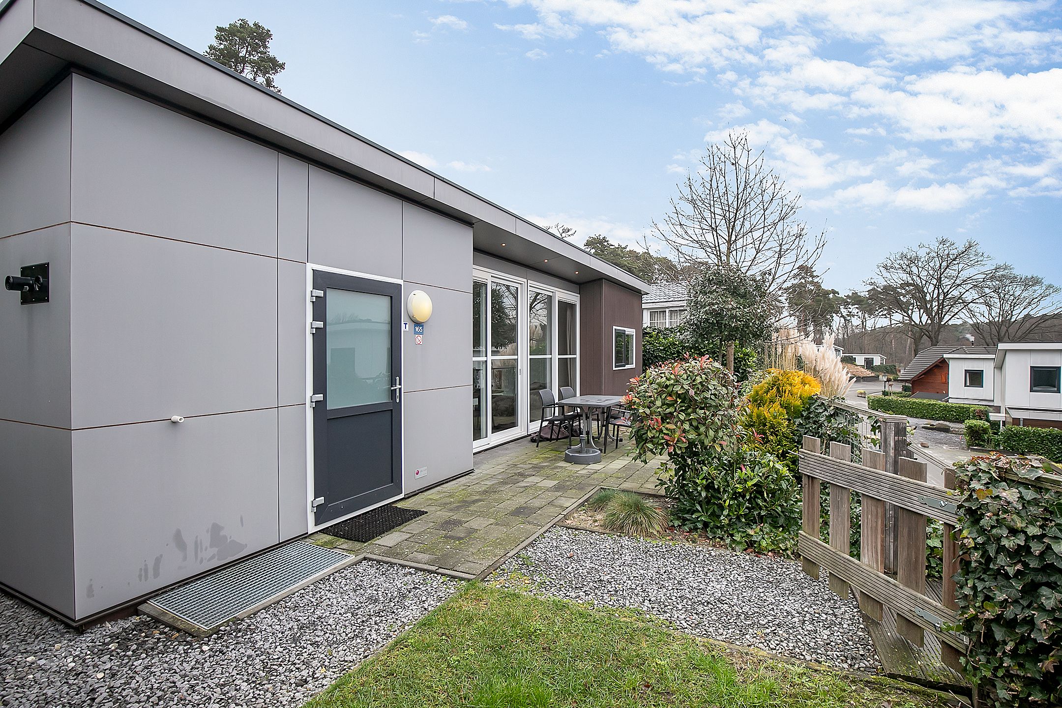 2-bedroom freehold villa in Brunssum — photo 3 of 5