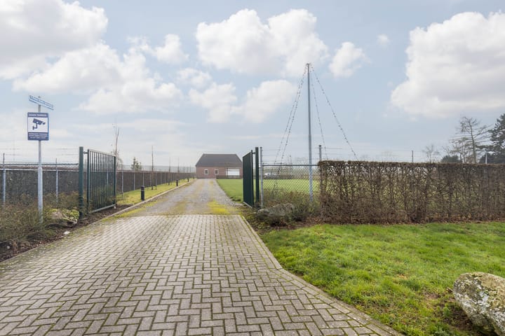 Foto 2 van Gouverneur Ruijs de Beerenbroucklaan 11