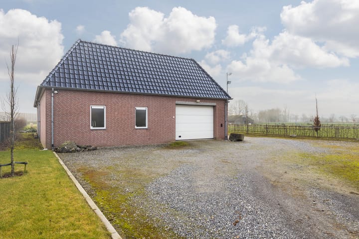 Foto 3 van Gouverneur Ruijs de Beerenbroucklaan 11