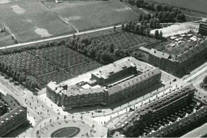 Bekijk foto 10 van Stadsbad - BINNENKORT IN VERKOOP!