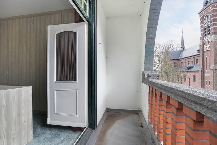 Foto 22 van Dorpsplein 4