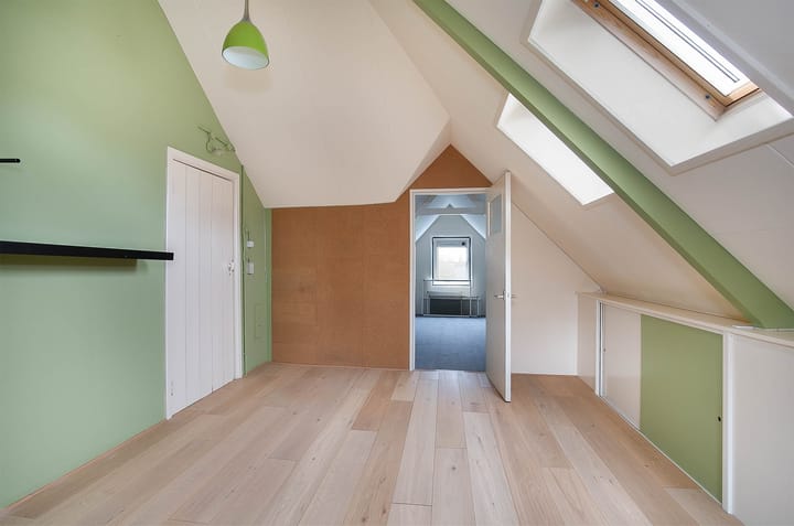 Foto 34 van Dorpsplein 4