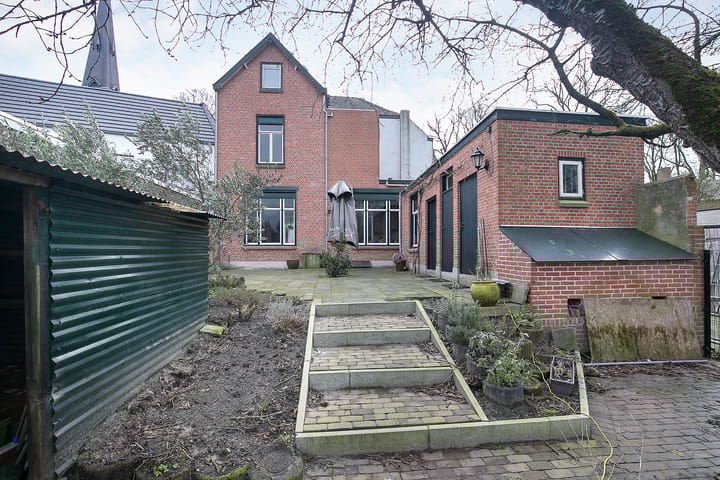 Foto 40 van Dorpsplein 4