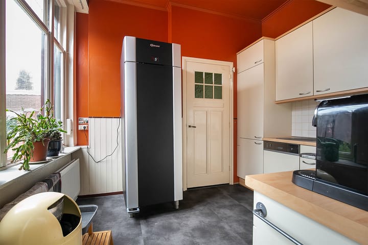 Foto 13 van Dorpsplein 4