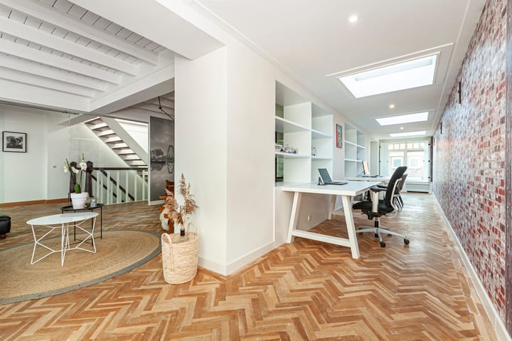 Photo 19 of Julianastraat 74