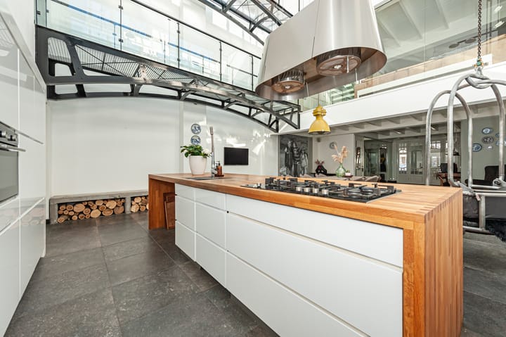 Photo 11 of Julianastraat 74