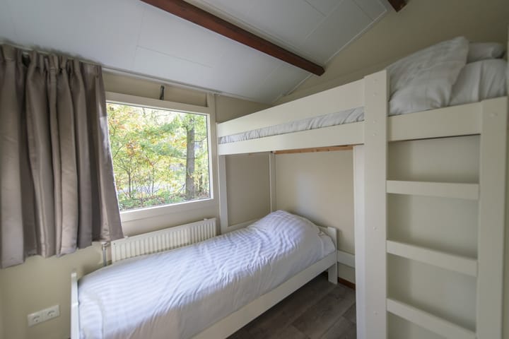 Foto 7 van Oshaarseweg 24-75