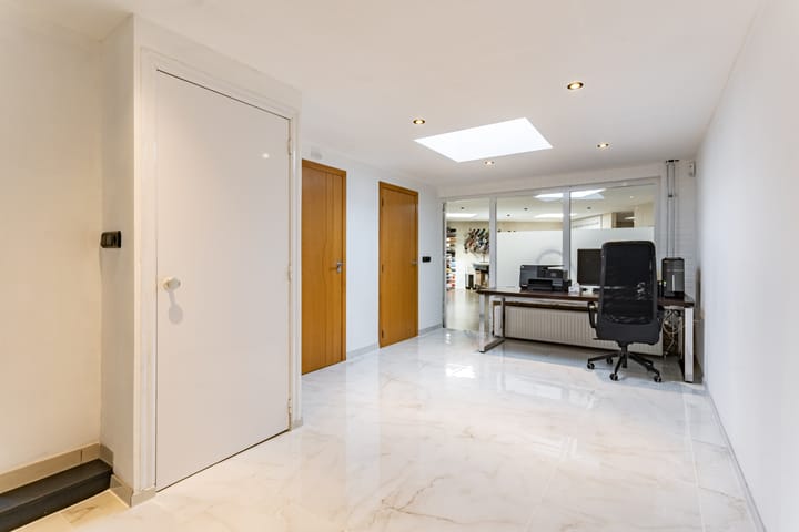 Foto 8 van Peter Treckpoelstraat 34