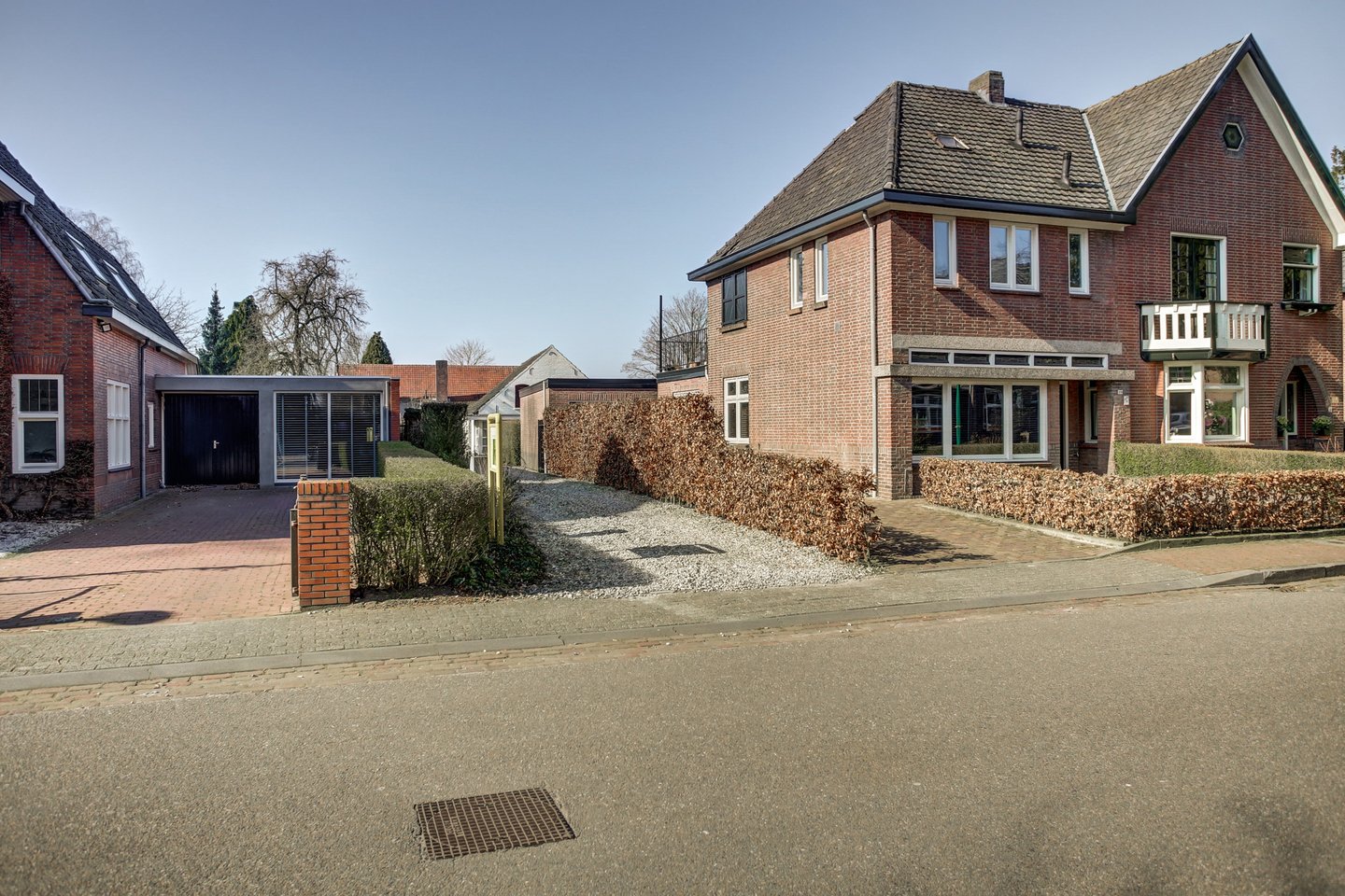 Bekijk foto 2 van Dokter Rauppstraat 22