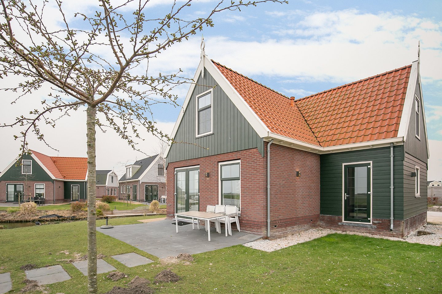 Bekijk foto 2 van Zeedijk 2 500