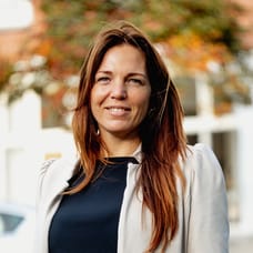 Bonnie den Uijl  - Commercieel Medewerker