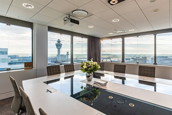Schiphol Boulevard 105, Schiphol