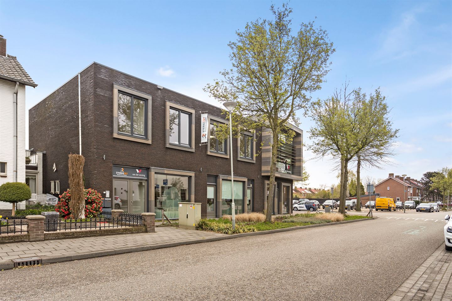 Bekijk foto 2 van Patersstraat 21