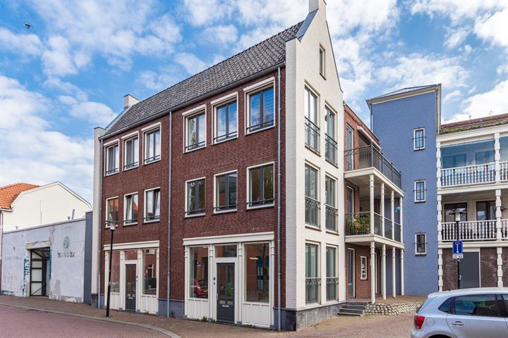 Tolhuisstraat 9-11, Tiel