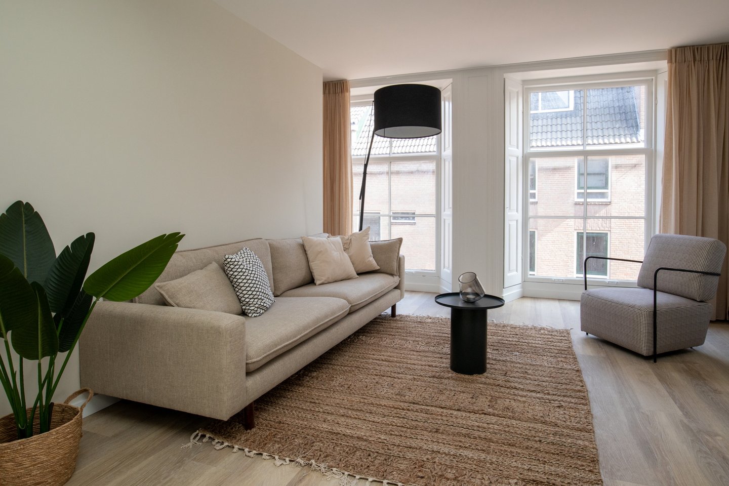Bekijk foto 2 van Vijhestraat 1 02