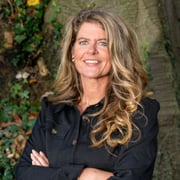 Nancy Nobel - Assistent-makelaar