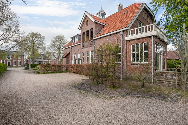Oosteinde 38