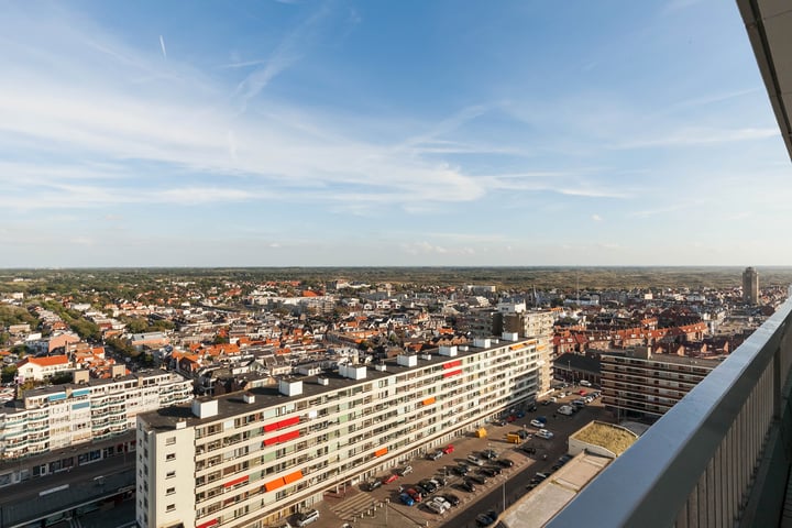 Bekijk foto 20 van Burgemeester van Fenemaplein 2-1702