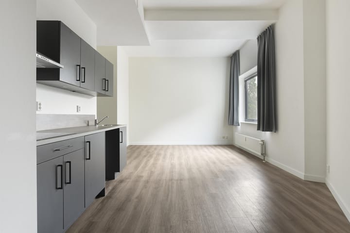 Photo 13 of Stationsstraat te Helmond