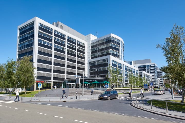 Evert van de Beekstraat 1