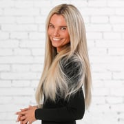 Yvonne Stoops - Secretaresse