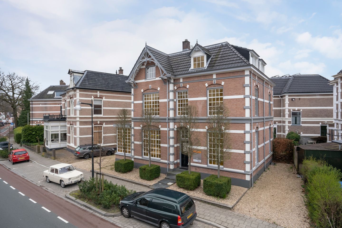 Photo 35 of Koninginnelaan 33