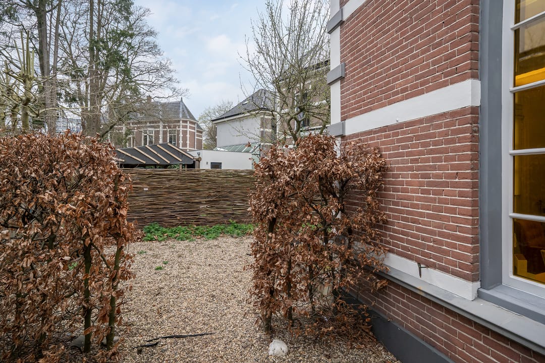 Photo 38 of Koninginnelaan 33