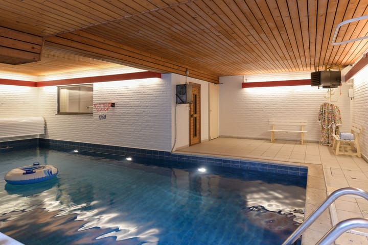 Photo 29 of Stationsweg 114