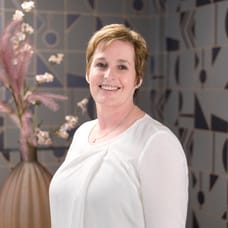 Sandra de Jong  - Officemanager