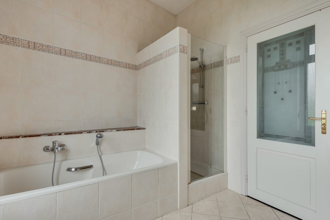 Photo 22 of Bunderstraat 2