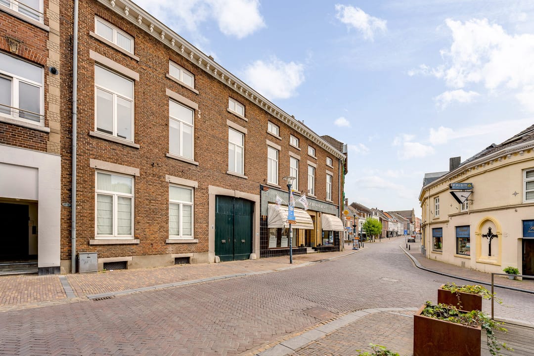 Photo 53 of Bunderstraat 2