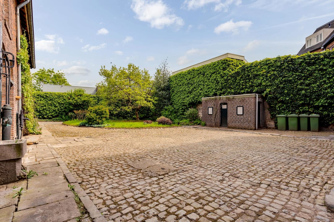 Photo 37 of Bunderstraat 2