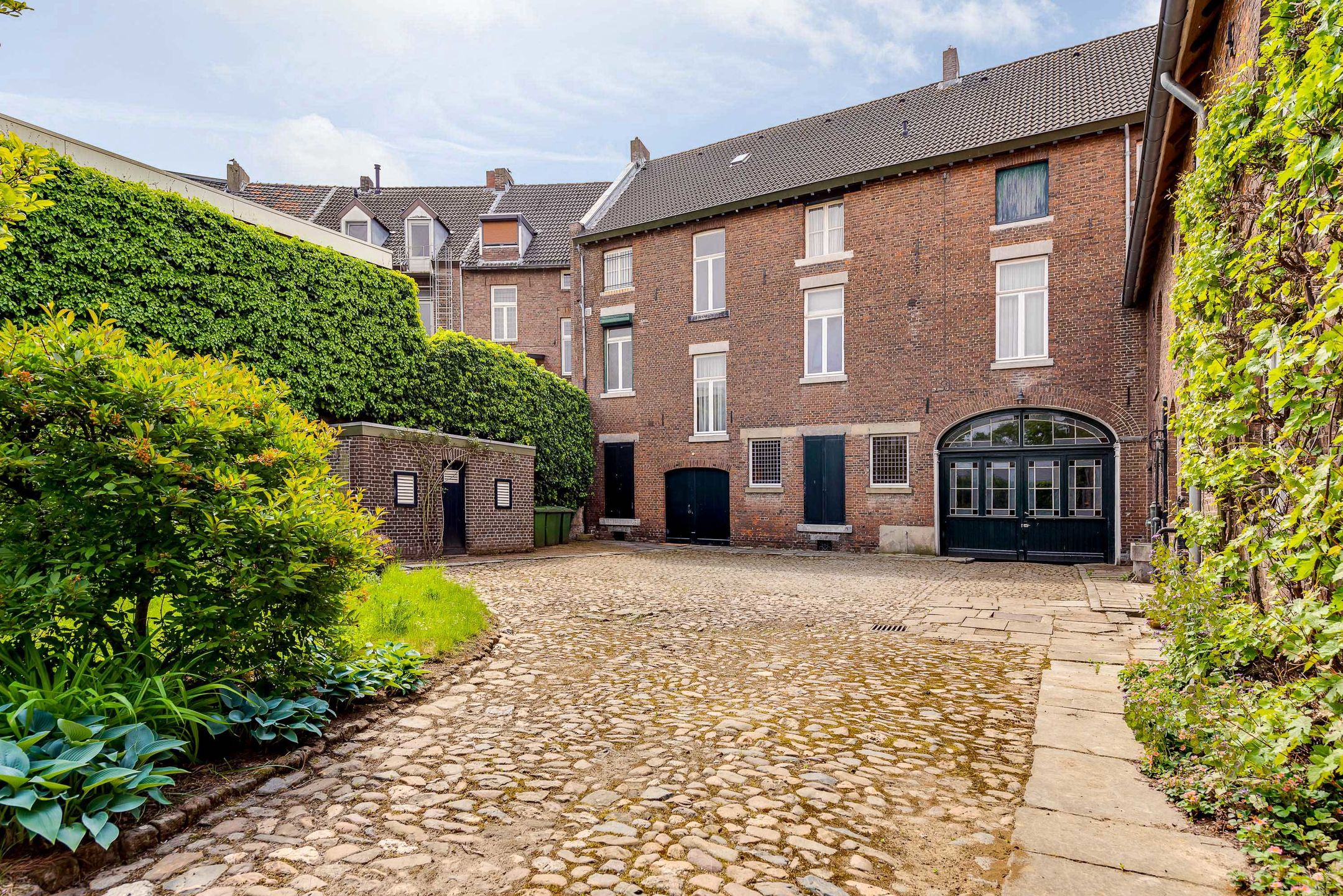 Photo 36 of Bunderstraat 2