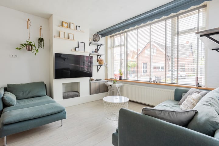 Photo 11 of Wilhelminastraat 35