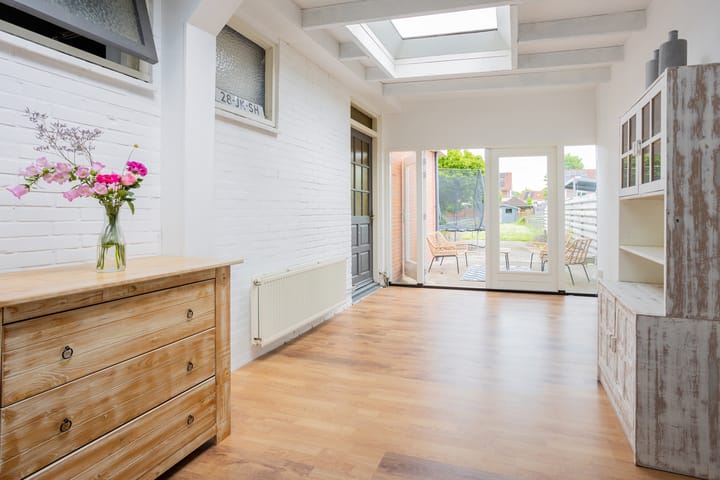 Photo 19 of Wilhelminastraat 35