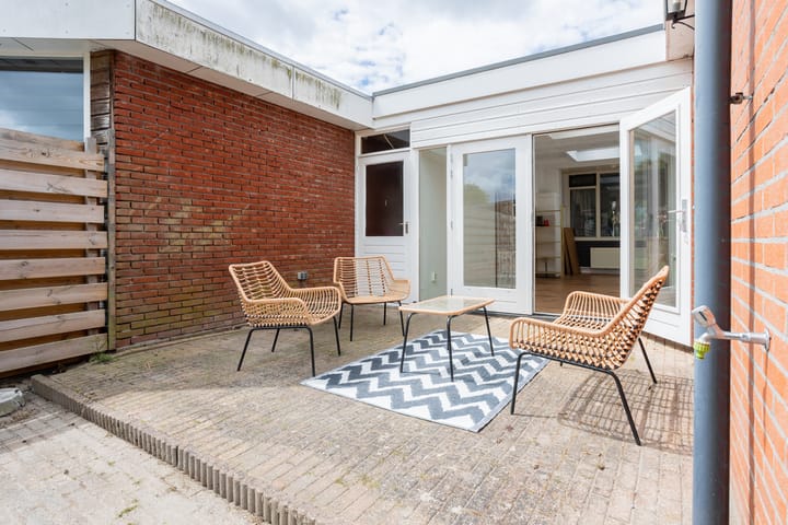 Photo 40 of Wilhelminastraat 35