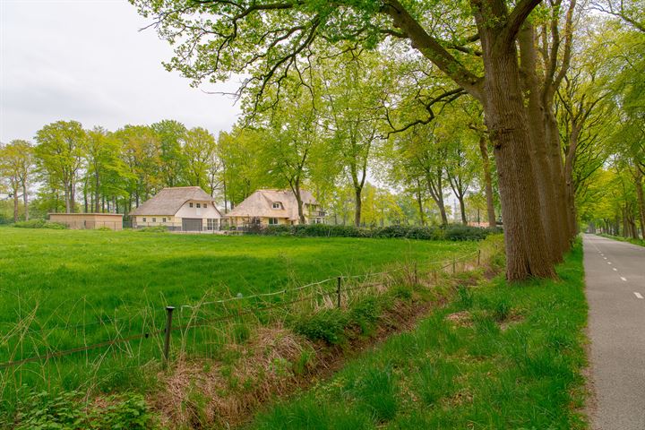 Bekijk foto 86 van Hoogeveenseweg 6