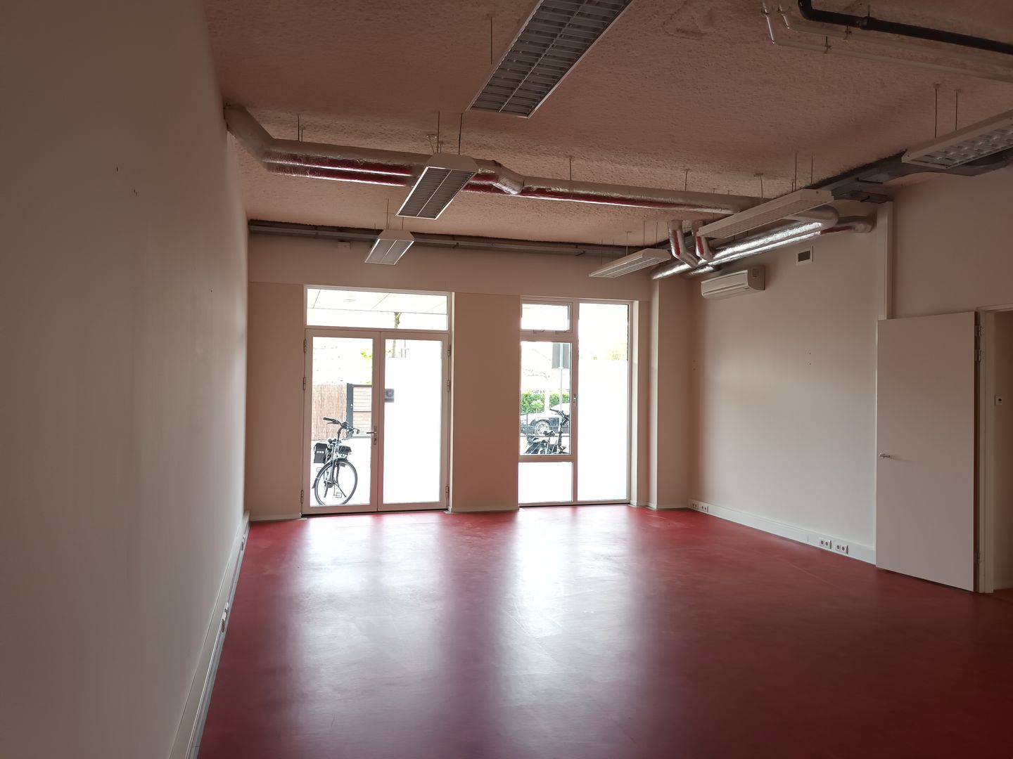 View photo 5 of Dokter G van Empelstraat 21