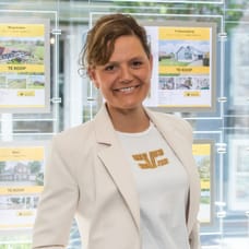 mr. P.P.A. (Petra) Hengevelt - NVM Register Makelaar & Taxateur
