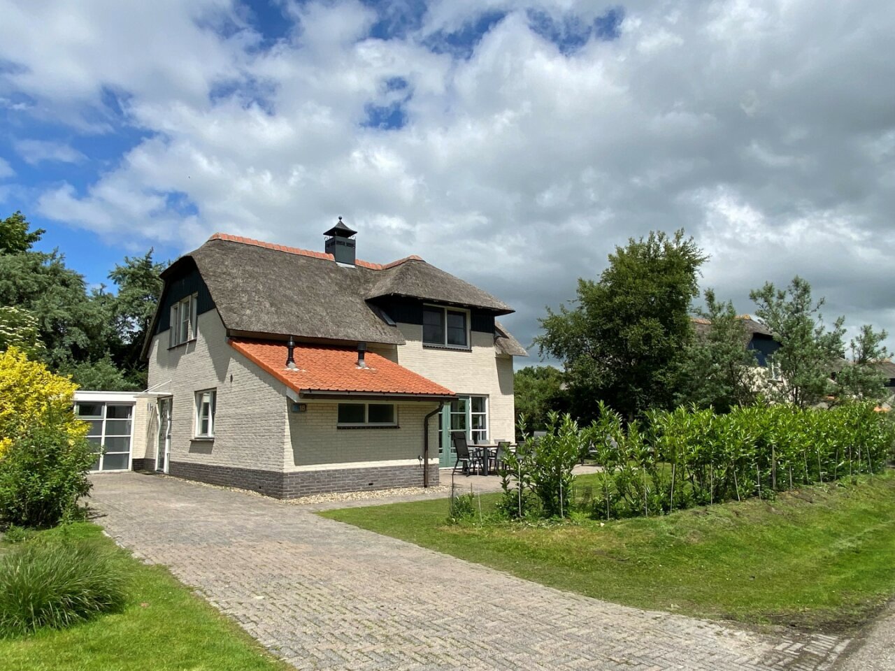 Bekijk foto 1 van Zwanenbalg 18