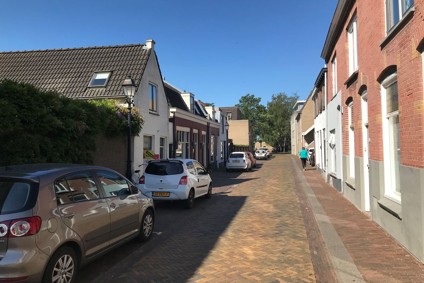 View photo 2 of Bergstraat 73