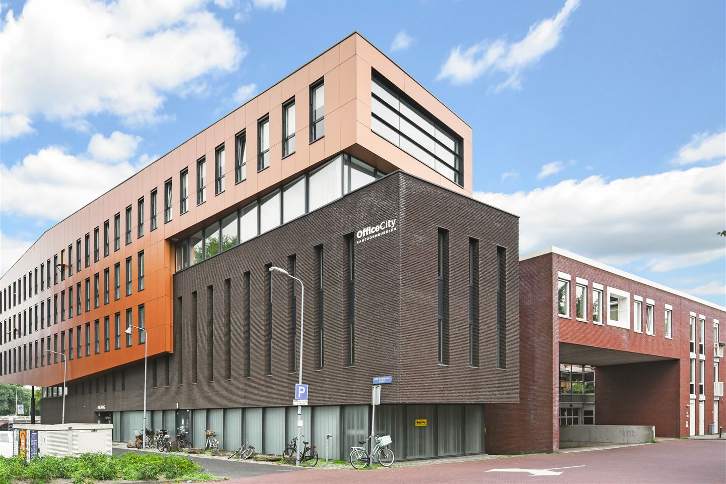 Bekijk foto 1 van Henk Schijvenaarstraat 1