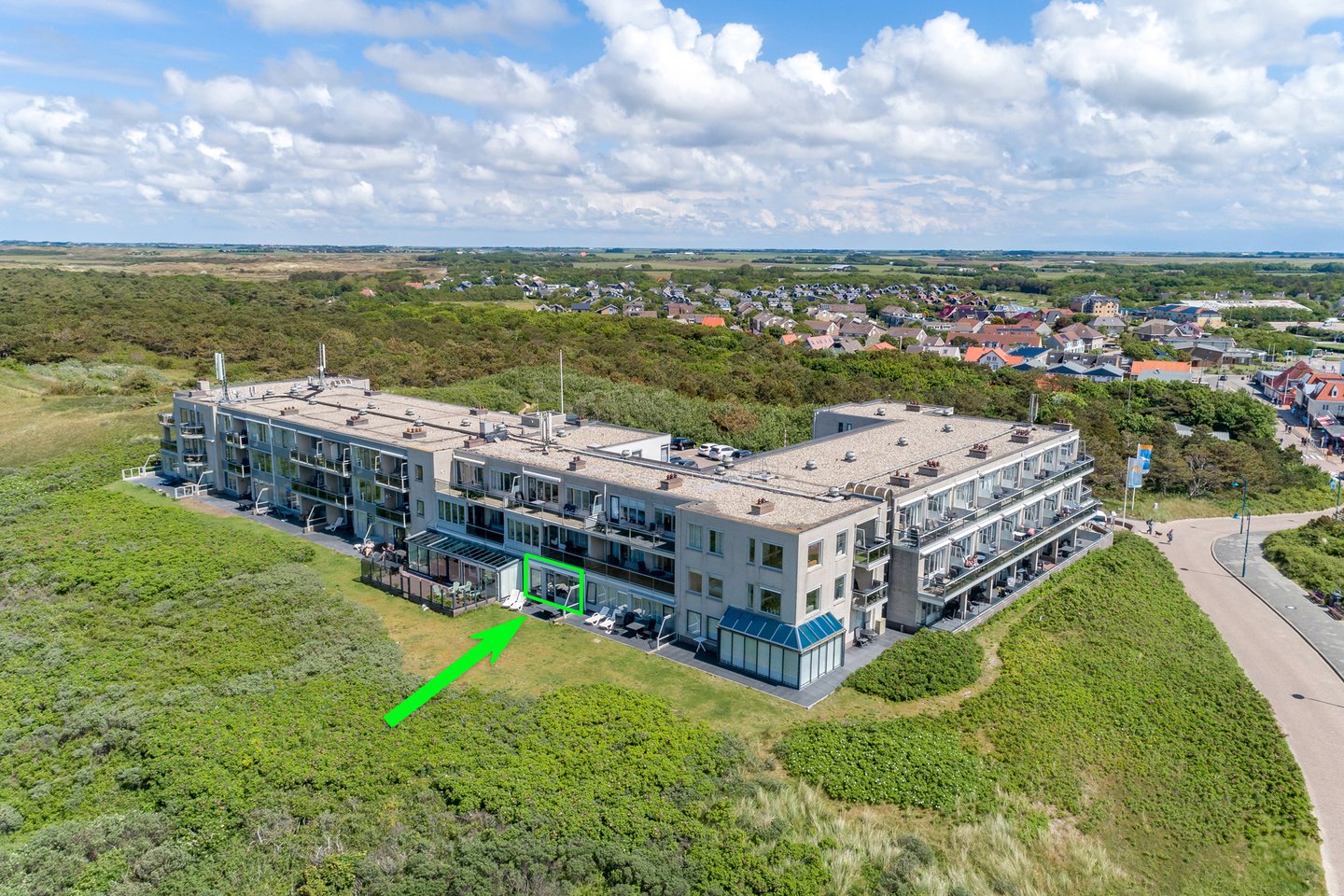 Bekijk foto 1 van Badweg 28