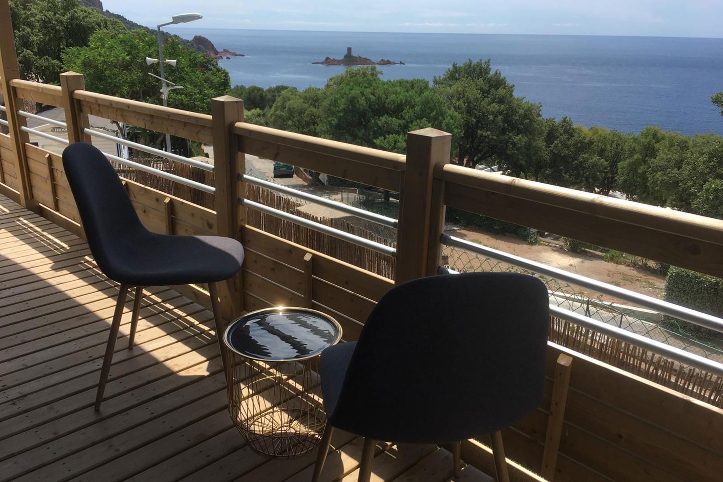 View photo 4 of 4415 Route de la Corniche