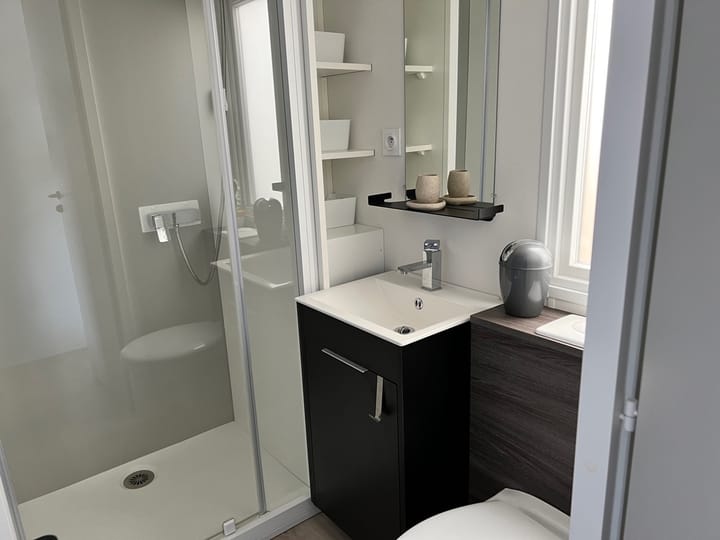 Foto 10 van 4415 Route de la Corniche