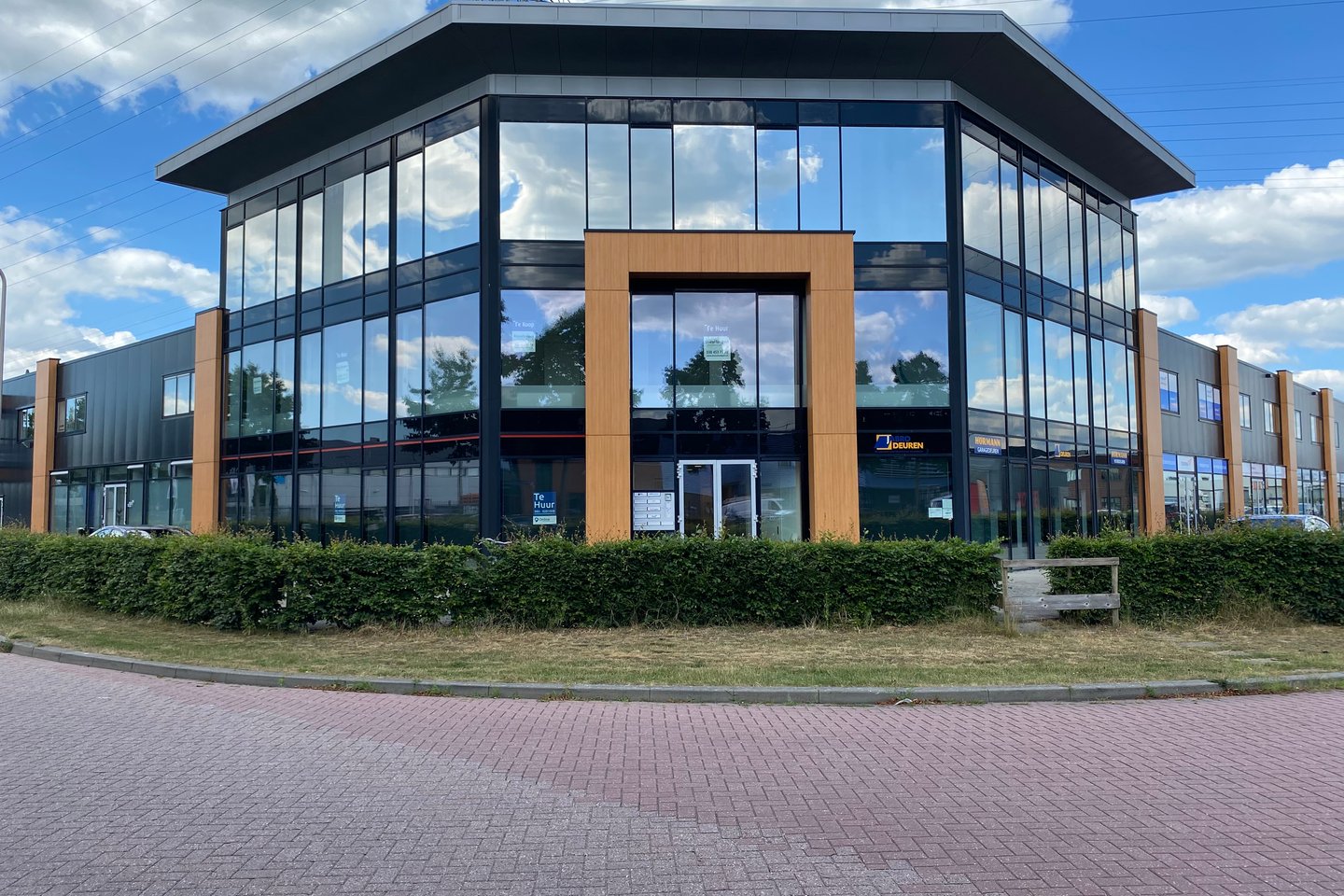 Bekijk foto 1 van Eiffelstraat 54