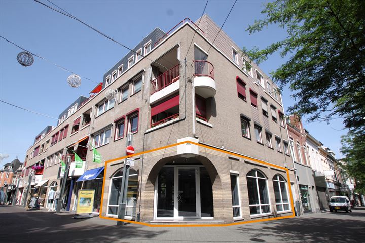 Oranje Nassaustraat 13, Heerlen