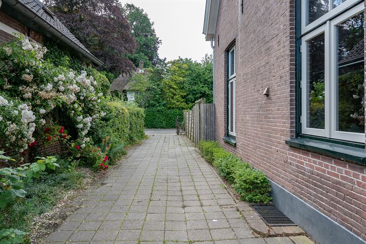 View photo 6 of Binnenweg 69-71